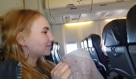 Стюардессу ебут в жопу в самолёте - смотреть русское порно видео онлайн