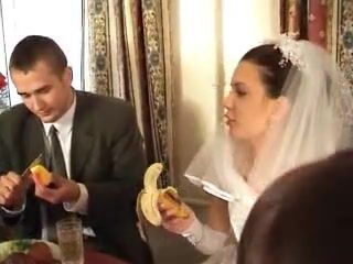 Первая брачная ночь домашний секс - порно видео на arnoldrak-spb.ru